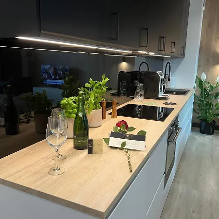 Modern Vero Yacht Park *