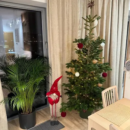 Modern Vero Yacht Park *