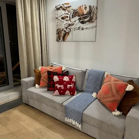 Modern Vero Yacht Park